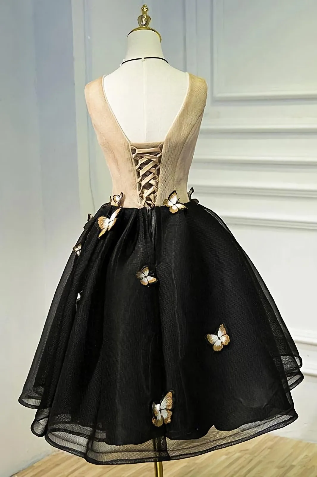 A Line Black V Neck Lace Up Homecoming Dresses Sleeveless Prom Dress With Butterfly