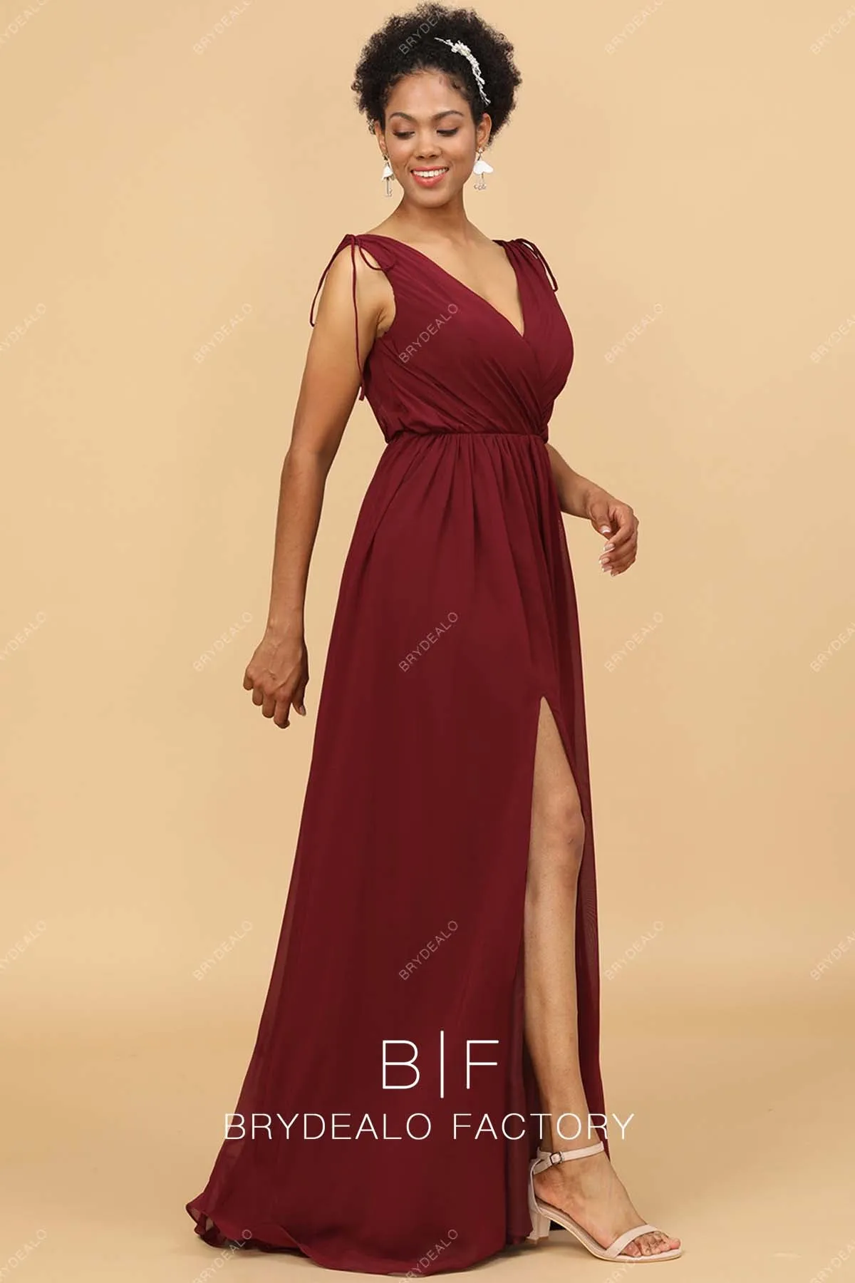 Burgundy Sleeveless Ruched V-Neck Modern Long Dress