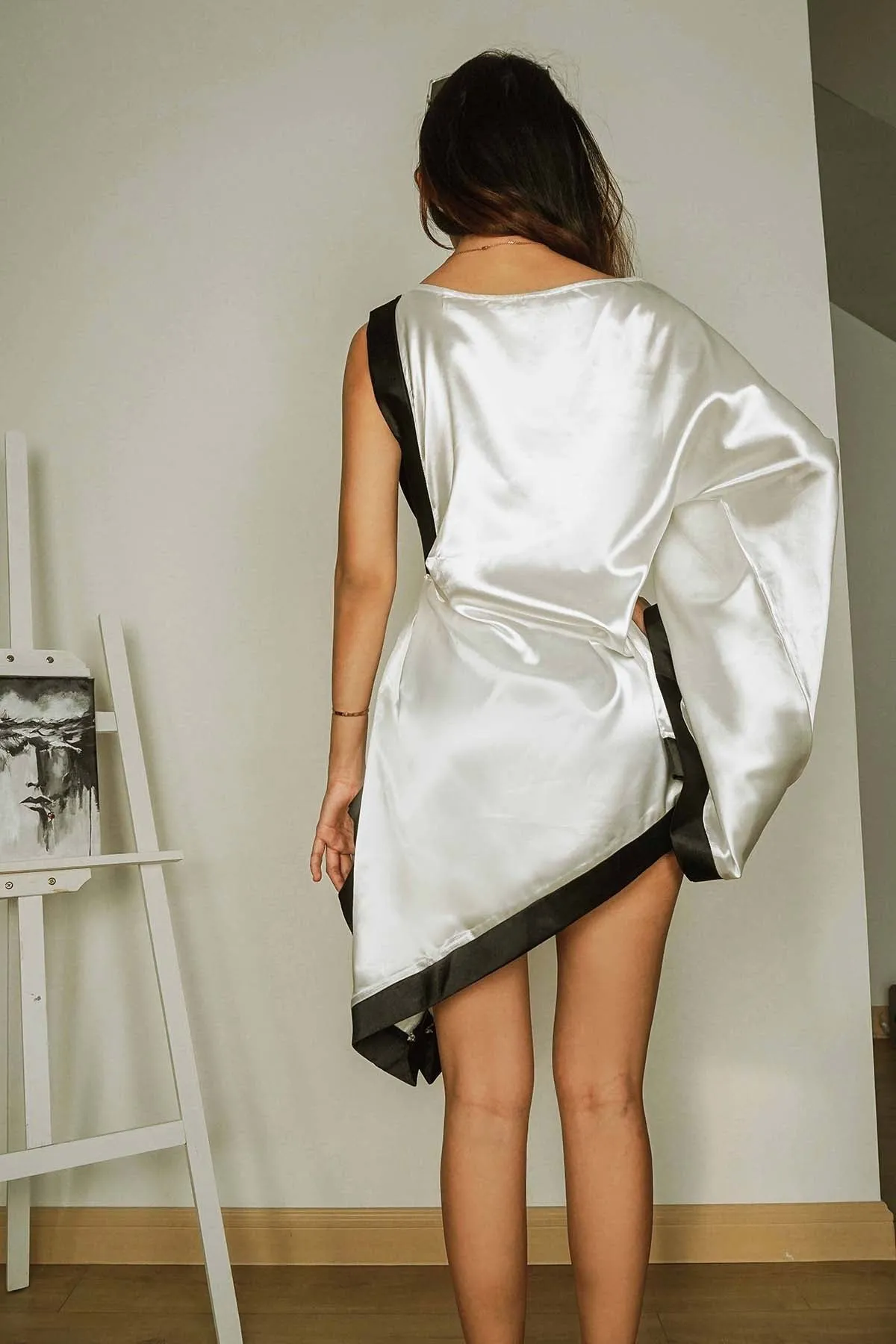 Emms Asymmetrical Dress in White