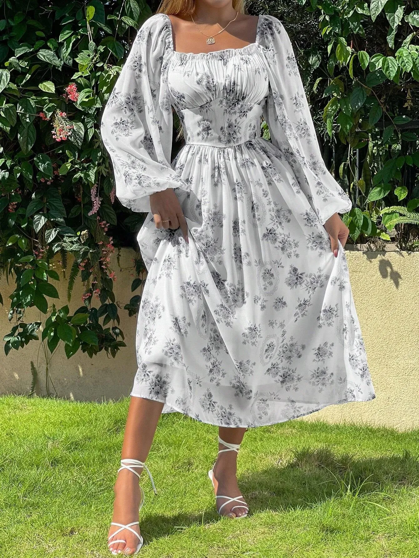 Gray Floral Lantern Sleeve Pleated Dress