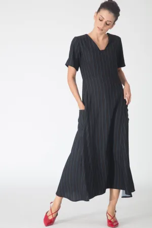 Nila Patch pocket Maxi Dress