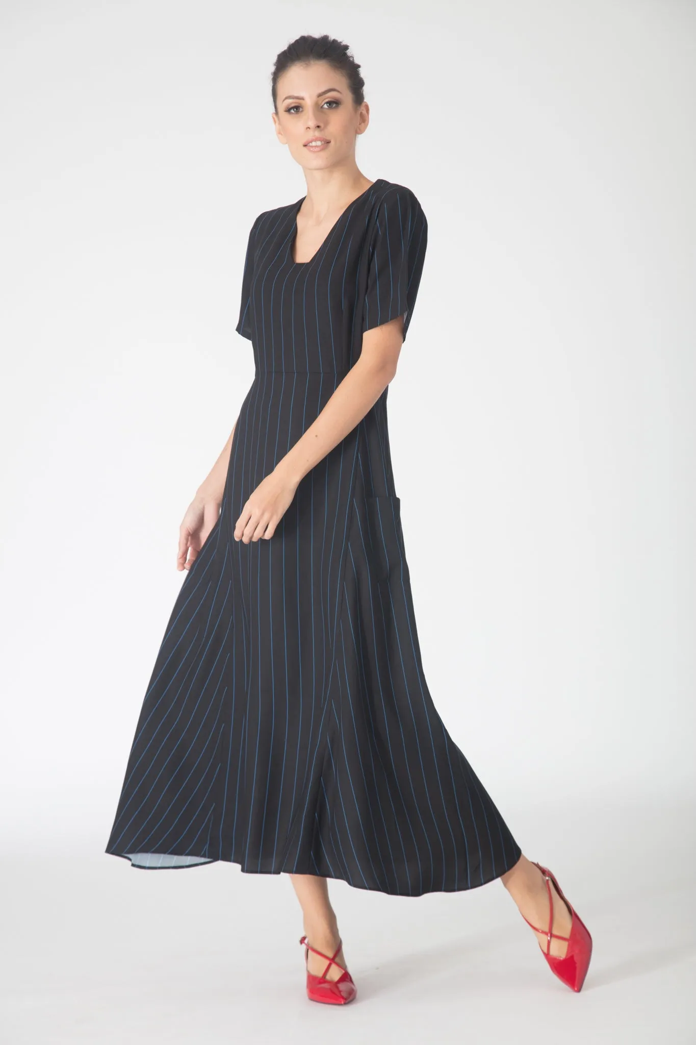 Nila Patch pocket Maxi Dress