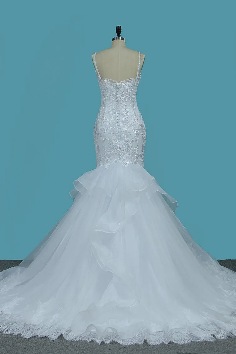 Spaghetti Strap Backless Tulle Mermaid Wedding Dress with Lace Appliques